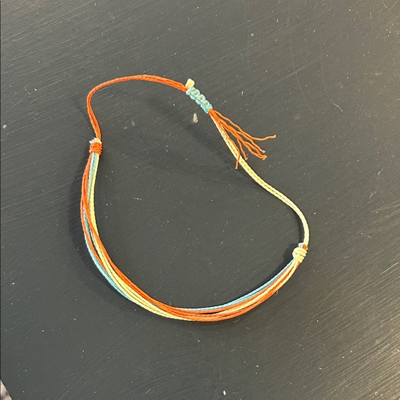 Amazon Essentials Multicolor String Bracelets - Picture 2 of 5